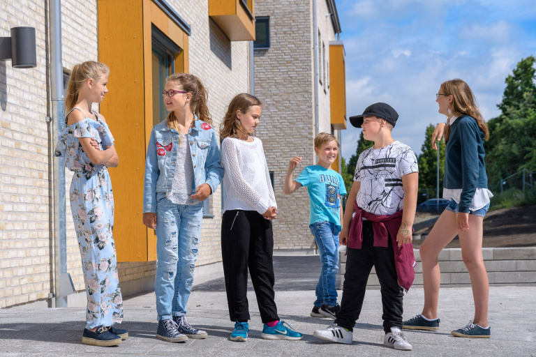 Västervångskolan ligger i en expanderande del i nordvästra Trelleborg. På skolan går cirka 950 elever i årskurs F-9.