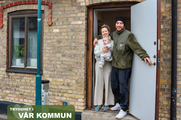 Familjen Larsen på Väster, Camilla, Freja och Tobias, fick den allra första digitala vattenmätaren i Trelleborg. En extra trygghet och försäkran mot vattenläckor, tycker Tobias Larsen.